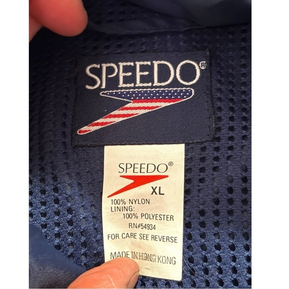 M’s Speedo XL Navy Hooded Windbreaker.  Excellent Condition. - Picture 12 of 13